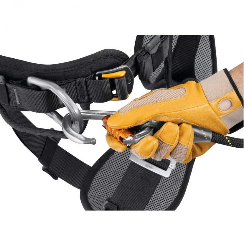 Petzl Astro Bod Fast European Version Full Body Work Harness - Image 2